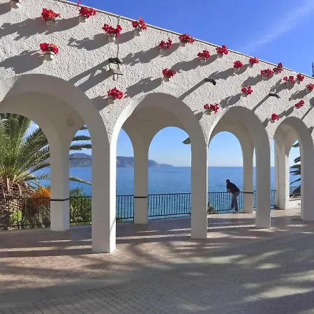 R795 - Capistrano Playa 610 *
